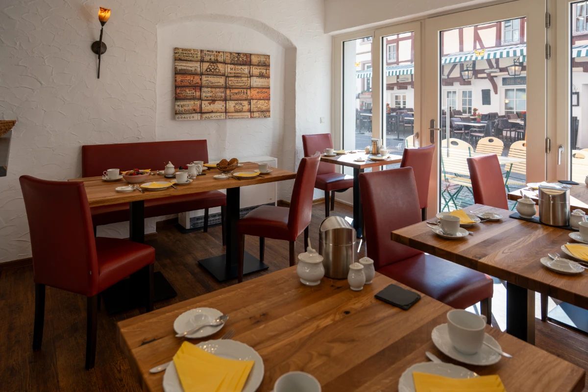 Cozy guest room at Guesthouse am Schlossberg